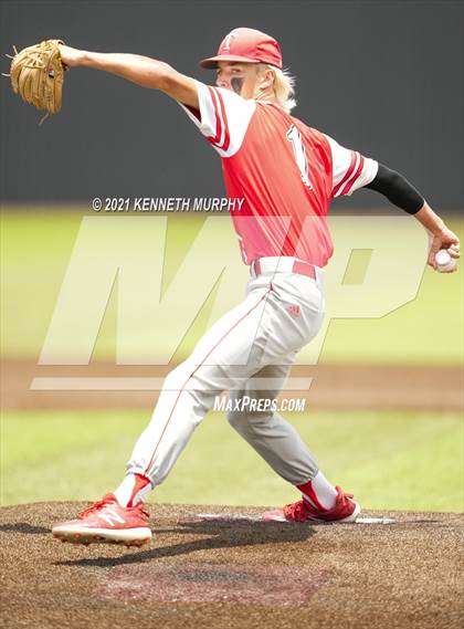 Thumbnail 2 in Tomball vs Rockwall-Heath (UIL 6A Regional Semi-Final) photogallery.