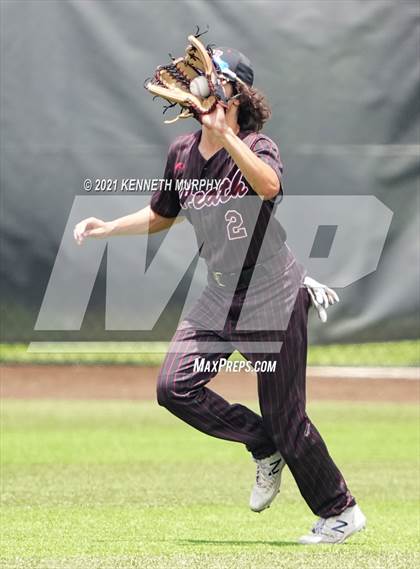 Thumbnail 2 in Tomball vs Rockwall-Heath (UIL 6A Regional Semi-Final) photogallery.