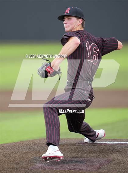 Thumbnail 2 in Tomball vs Rockwall-Heath (UIL 6A Regional Semi-Final) photogallery.