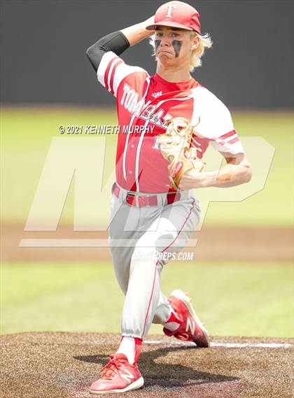 Thumbnail 2 in Tomball vs Rockwall-Heath (UIL 6A Regional Semi-Final) photogallery.