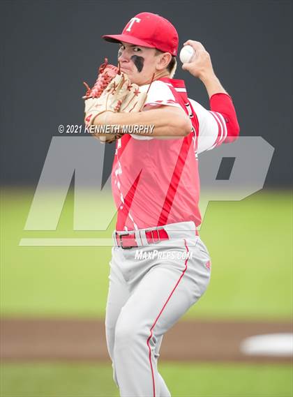 Thumbnail 1 in Tomball vs Rockwall-Heath (UIL 6A Regional Semi-Final) photogallery.