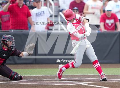 Thumbnail 3 in Tomball vs Rockwall-Heath (UIL 6A Regional Semi-Final) photogallery.
