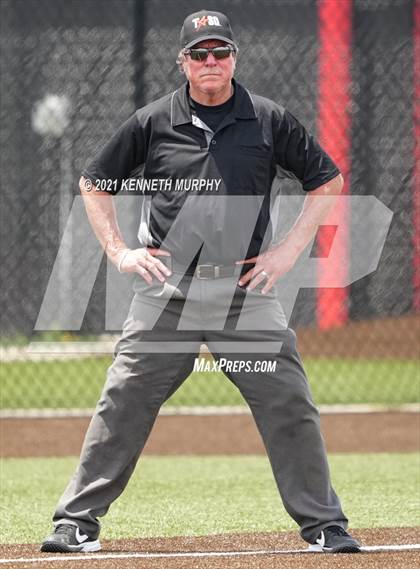Thumbnail 1 in Tomball vs Rockwall-Heath (UIL 6A Regional Semi-Final) photogallery.