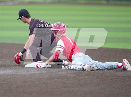 Thumbnail 3 in Tomball vs Rockwall-Heath (UIL 6A Regional Semi-Final) photogallery.