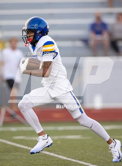 Thumbnail 3 in Olathe South @ Shawnee Mission East photogallery.