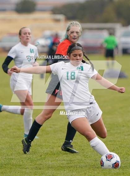 Thumbnail 2 in Aztec vs. Los Alamos photogallery.