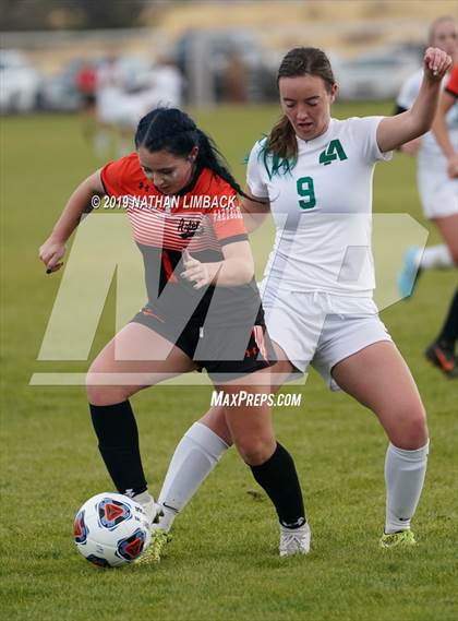 Thumbnail 2 in Aztec vs. Los Alamos photogallery.