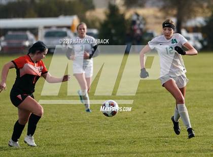 Thumbnail 1 in Aztec vs. Los Alamos photogallery.