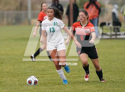 Thumbnail 2 in Aztec vs. Los Alamos photogallery.