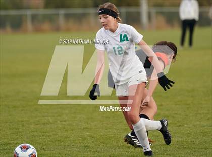 Thumbnail 2 in Aztec vs. Los Alamos photogallery.