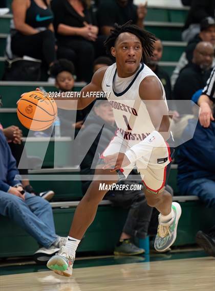 Thumbnail 3 in Notre Dame Prep vs Modesto Christian (MLK Classic) photogallery.