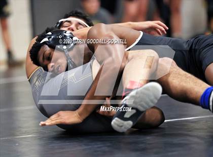 Thumbnail 3 in Paul VI vs Havelock (Blood Pernu Memorial Duals) photogallery.