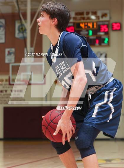 Thumbnail 2 in Oxnard vs. Trabuco Hills photogallery.