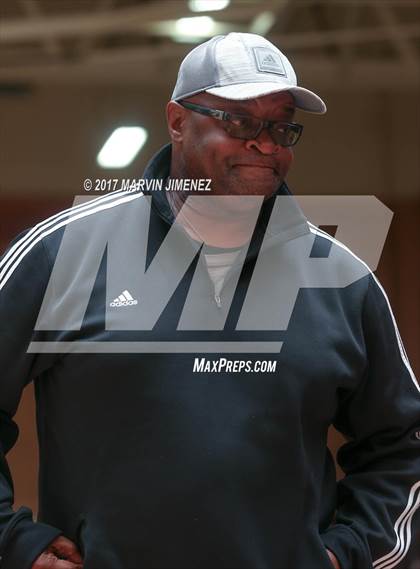 Thumbnail 1 in Oxnard vs. Trabuco Hills photogallery.