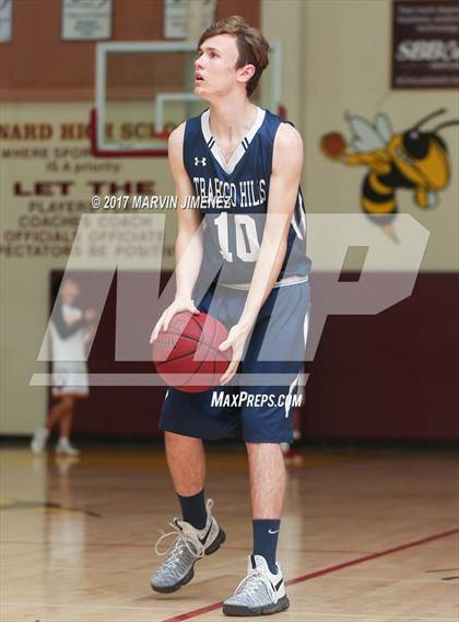 Thumbnail 2 in Oxnard vs. Trabuco Hills photogallery.
