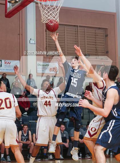 Thumbnail 3 in Oxnard vs. Trabuco Hills photogallery.