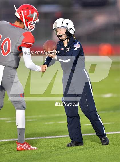Thumbnail 1 in Nocona @ Ponder photogallery.