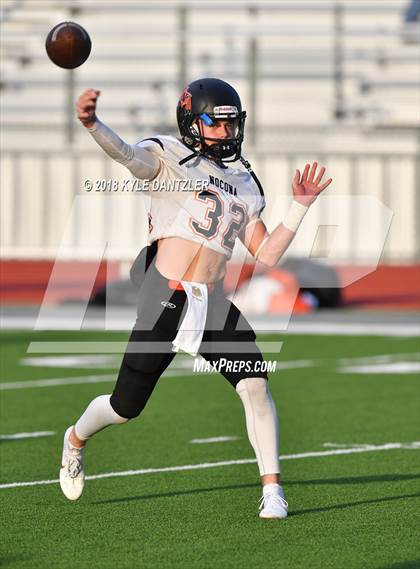 Thumbnail 2 in Nocona @ Ponder photogallery.