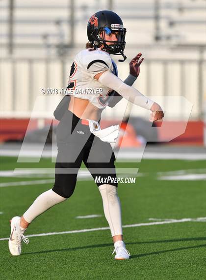 Thumbnail 3 in Nocona @ Ponder photogallery.