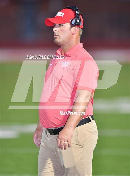 Thumbnail 2 in Nocona @ Ponder photogallery.