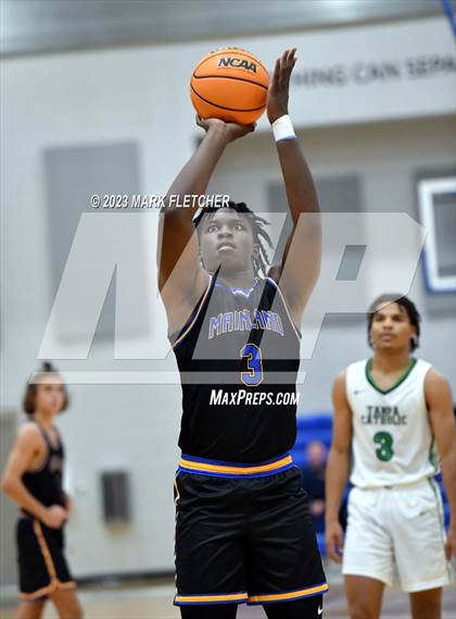 Thumbnail 1 in Tampa Catholic vs Mainland (The First Academy Invitational) photogallery.