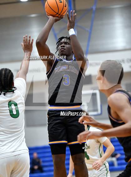 Thumbnail 3 in Tampa Catholic vs Mainland (The First Academy Invitational) photogallery.