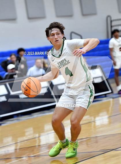 Thumbnail 2 in Tampa Catholic vs Mainland (The First Academy Invitational) photogallery.