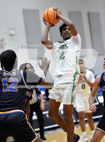 Thumbnail 1 in Tampa Catholic vs Mainland (The First Academy Invitational) photogallery.
