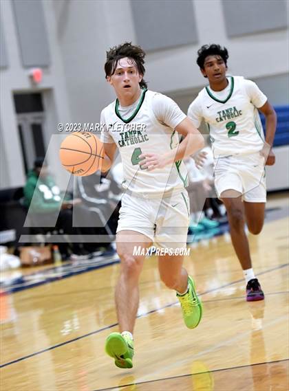 Thumbnail 3 in Tampa Catholic vs Mainland (The First Academy Invitational) photogallery.
