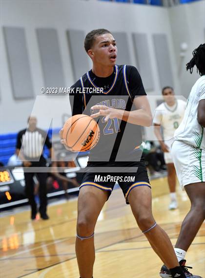 Thumbnail 3 in Tampa Catholic vs Mainland (The First Academy Invitational) photogallery.