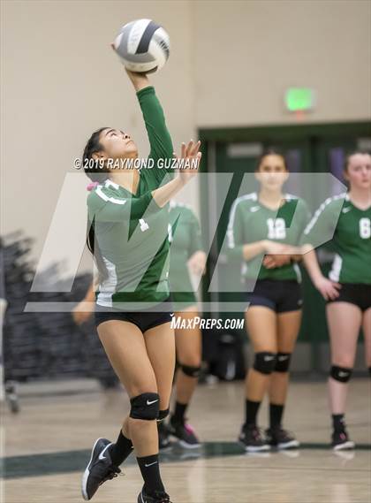 Thumbnail 3 in Reedley @ Hoover photogallery.