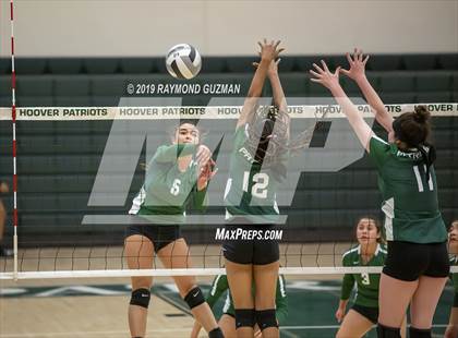 Thumbnail 2 in Reedley @ Hoover photogallery.