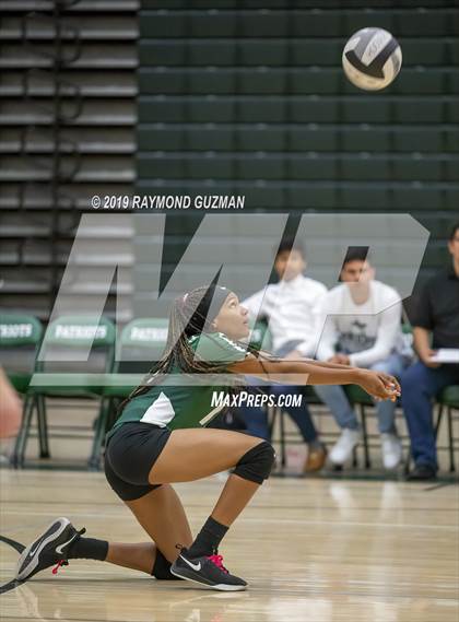Thumbnail 1 in Reedley @ Hoover photogallery.