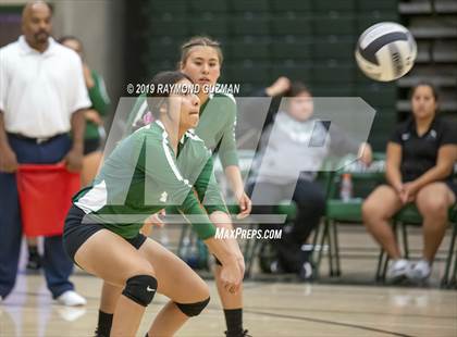 Thumbnail 1 in Reedley @ Hoover photogallery.
