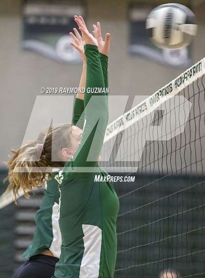 Thumbnail 2 in Reedley @ Hoover photogallery.