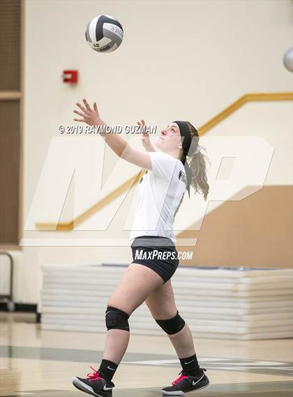 Thumbnail 1 in Reedley @ Hoover photogallery.