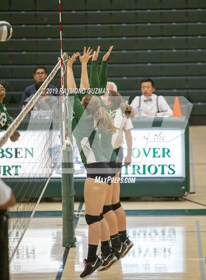 Thumbnail 3 in Reedley @ Hoover photogallery.