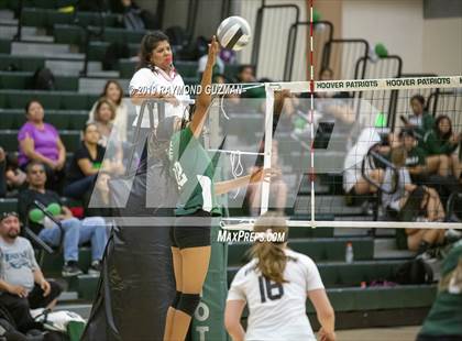 Thumbnail 3 in Reedley @ Hoover photogallery.