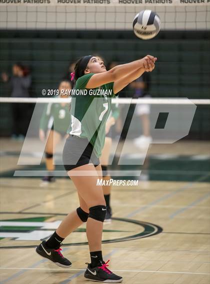 Thumbnail 2 in Reedley @ Hoover photogallery.