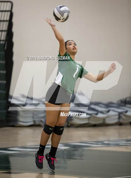 Thumbnail 3 in Reedley @ Hoover photogallery.