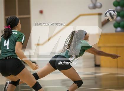 Thumbnail 3 in Reedley @ Hoover photogallery.