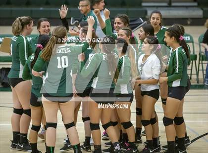 Thumbnail 1 in Reedley @ Hoover photogallery.