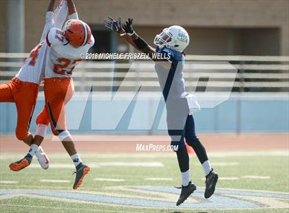 Thumbnail 1 in University City vs Valhalla photogallery.