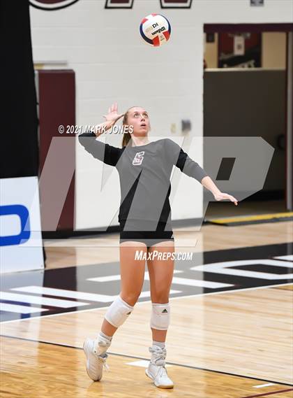 Thumbnail 2 in Mount Notre Dame vs. Assumption (GEICO Girls Invitational) photogallery.