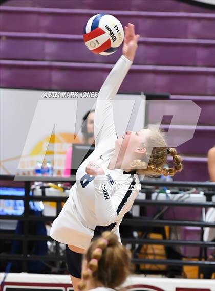Thumbnail 2 in Mount Notre Dame vs. Assumption (GEICO Girls Invitational) photogallery.