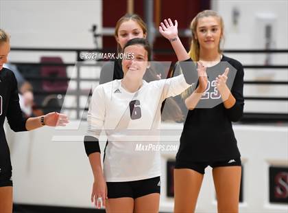 Thumbnail 2 in Mount Notre Dame vs. Assumption (GEICO Girls Invitational) photogallery.