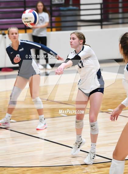 Thumbnail 1 in Mount Notre Dame vs. Assumption (GEICO Girls Invitational) photogallery.