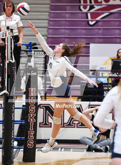 Thumbnail 3 in Mount Notre Dame vs. Assumption (GEICO Girls Invitational) photogallery.