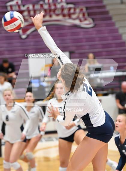Thumbnail 3 in Mount Notre Dame vs. Assumption (GEICO Girls Invitational) photogallery.
