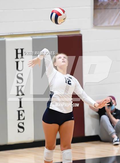Thumbnail 2 in Mount Notre Dame vs. Assumption (GEICO Girls Invitational) photogallery.